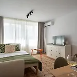 Apartment Breathtaking 1br - Nature Vibes Bucharest